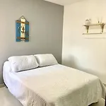 New Private Apartment Near The Beach And Old City